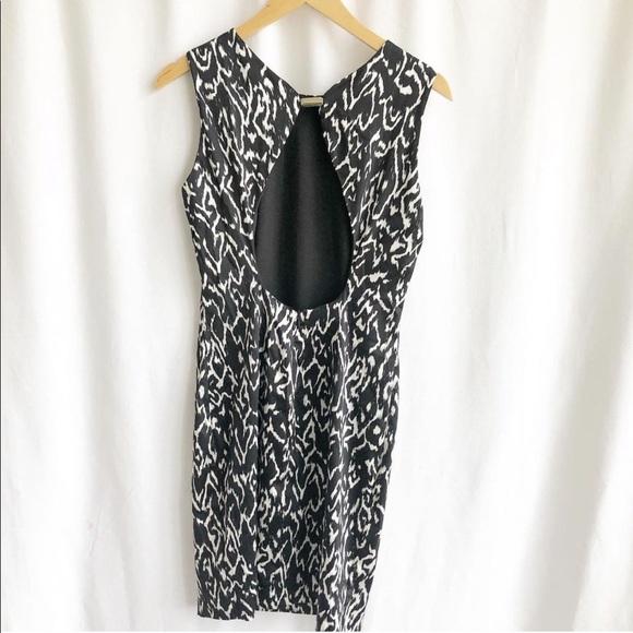 Zara basic black & white print shift dress - Picture 3 of 5